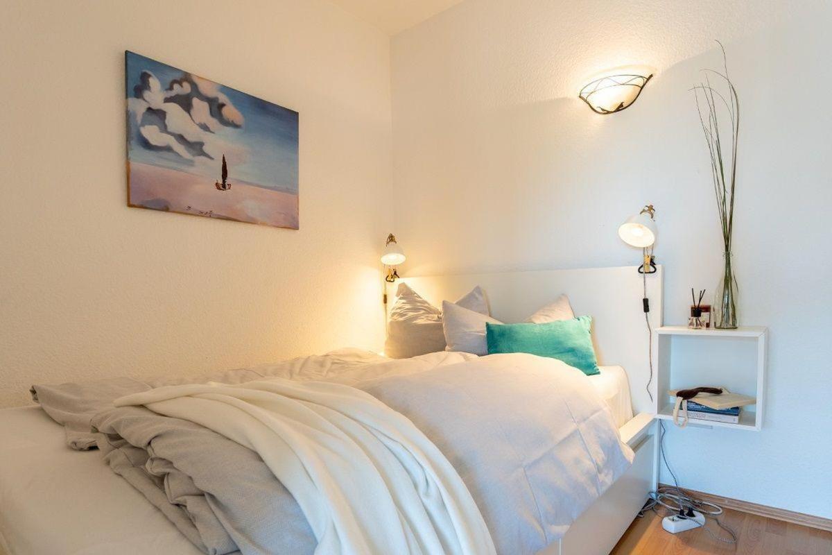 Haus-Steinwarder-7-Wohnung-Strandbude-22 Хайлигенхафен Экстерьер фото